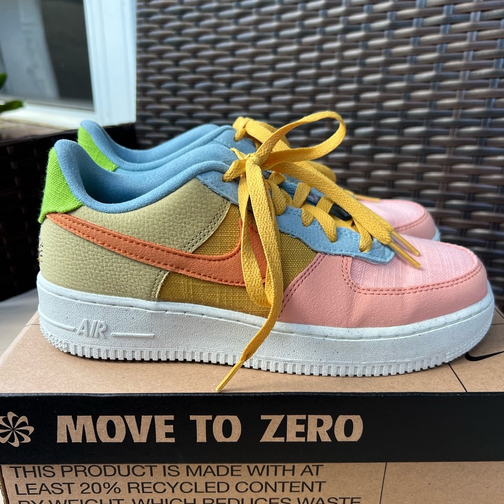 Nike Air Force 1 LVB nn (worn once at a parade)